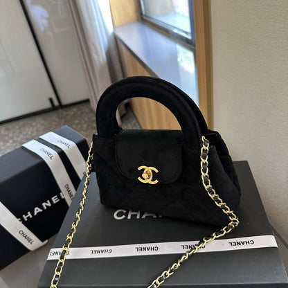 Chanel - LV - YSL
Master Bags++++
For Price 👇 WTSP Text Zain 0568585901

Zain10
♥️♥️♥️