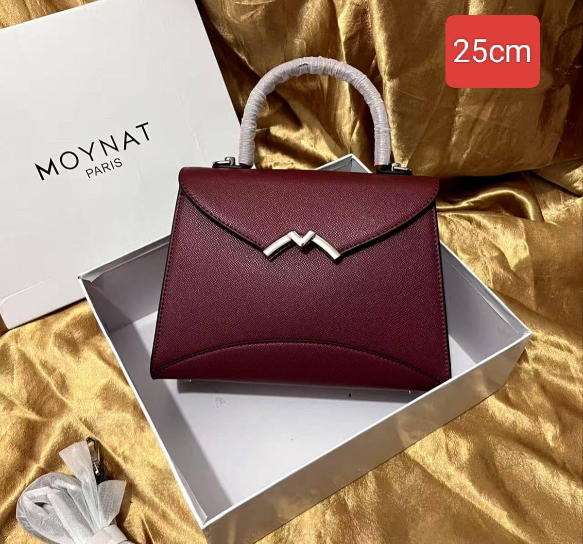 Mixed bags
Gucci
Chanel
Ysl
Dior
Moynat


with box
105 dhs🇦🇪🇦🇪

Zain26
♥️♥️♥️