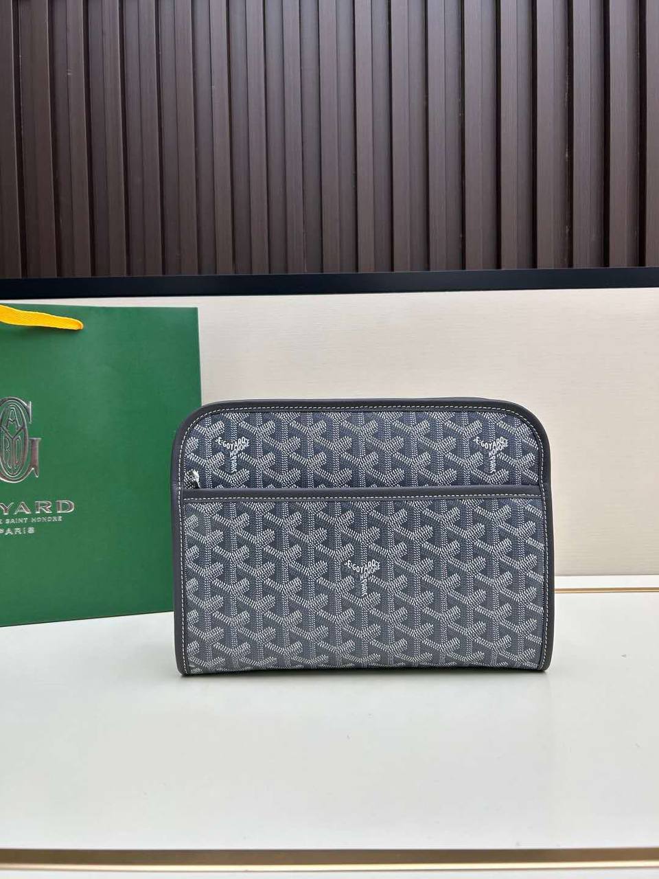 Goyard
Master🌺🌺
240 dhs💓

Zain228
♥️♥️♥️