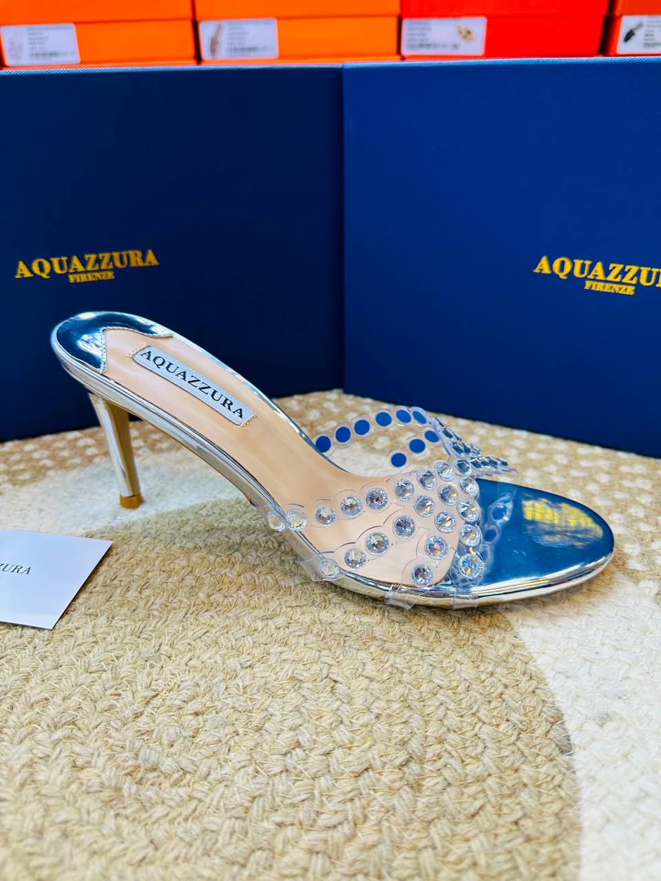Aquazzura
High Quality
Size 36-42 
140 dhs🇦🇪🇦🇪

Zain132
♥️♥️♥️