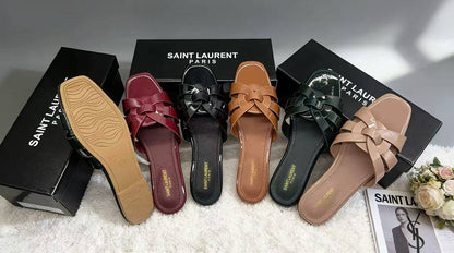 Slippers
60 dhs🇦🇪

Zain22
♥️♥️♥️