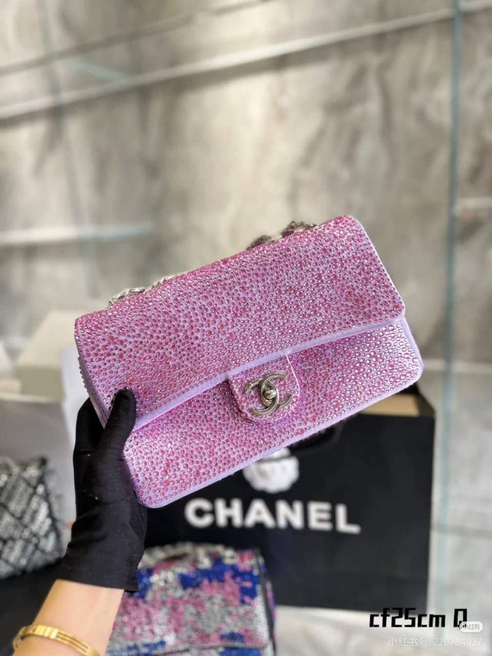 Chanel - Celine
Master💓💓
180 dhs✅

Zain10
♥️♥️♥️