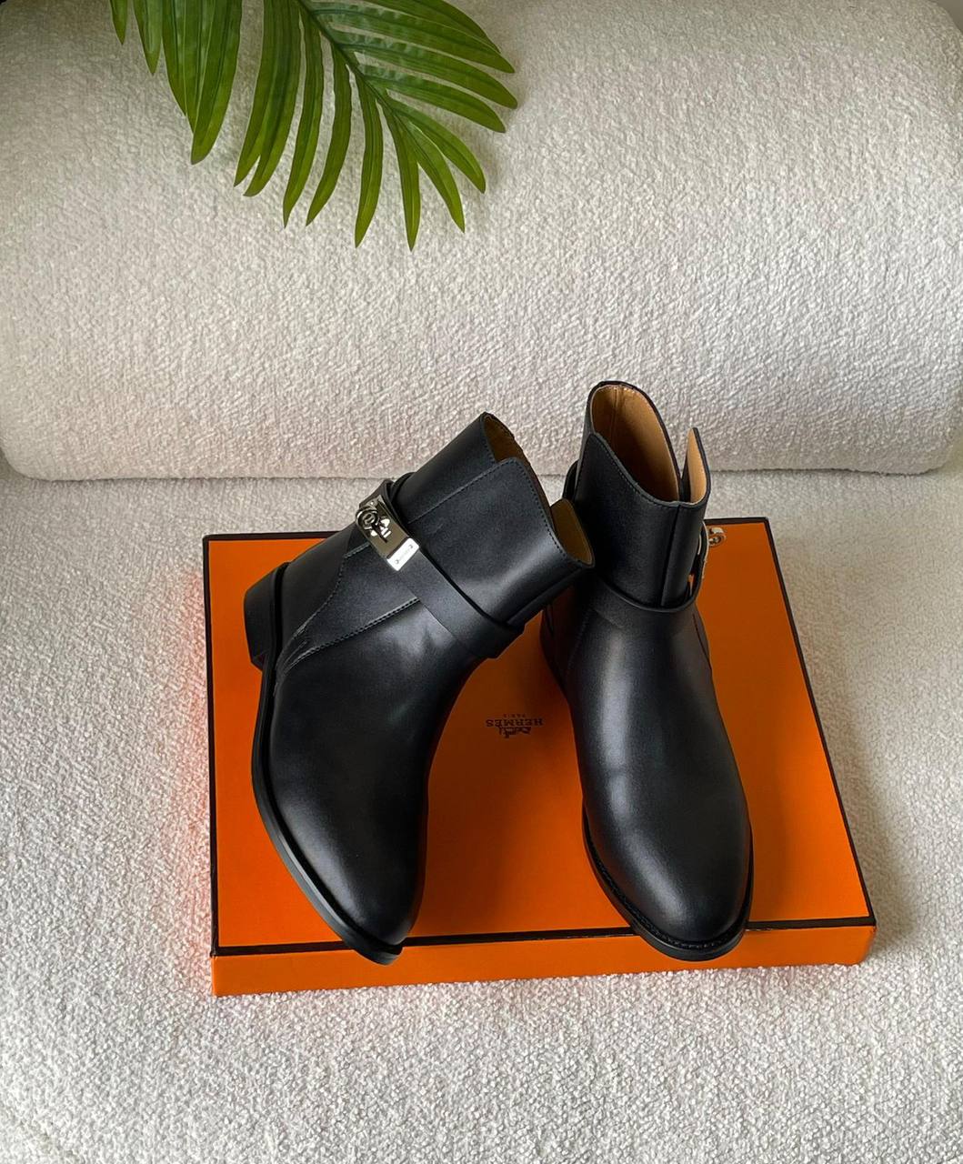 Boots 
For Price 👇 WTSP Text Zain 0568585901

Zain171
♥️♥️♥️