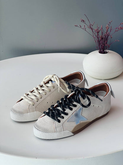 Golden goods 😍
Size 36-41
_Super master high quality_🪡
430 dhs✅

Zain176
♥️♥️♥️