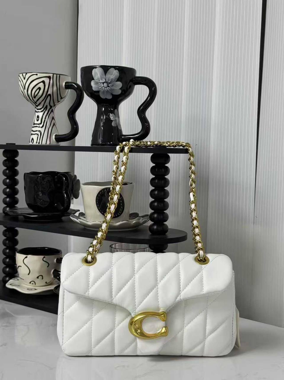 COACH 
GOOD QUALITY 
110 dhs🇦🇪🇦🇪

Zain200
♥️♥️♥️