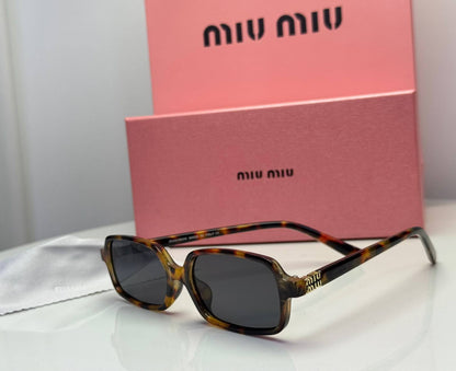 Miu Miu
Good quality 

65 dhs🇦🇪🇦🇪

Zain182
♥️♥️♥️