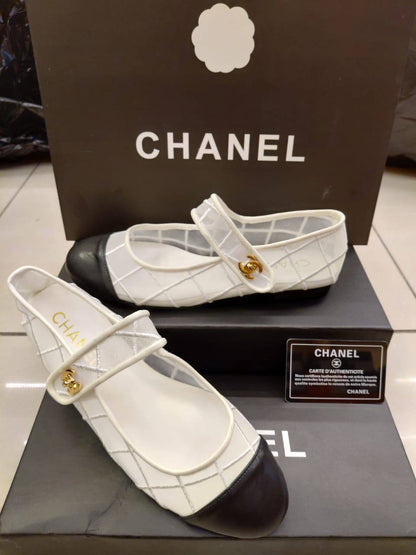 Chanel Shoes
high Quality
Size 36 To 41
105 dhs🇦🇪🇦🇪

Zain120
♥️♥️♥️