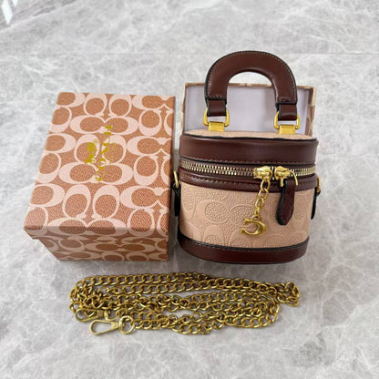 Coach

85 dhs🇦🇪🇦🇪

With box

12 cm
Zain295
♥️♥️♥️