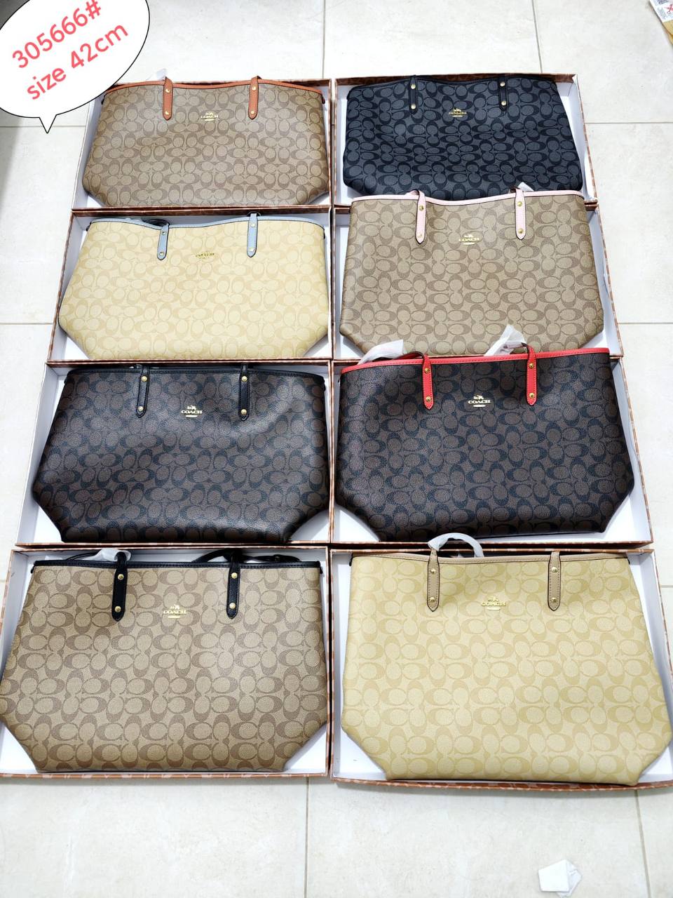 Coach
95 dhs🪙🌨️
with box
🎁🎁🎁

size 41cm

Zain26
♥️♥️♥️