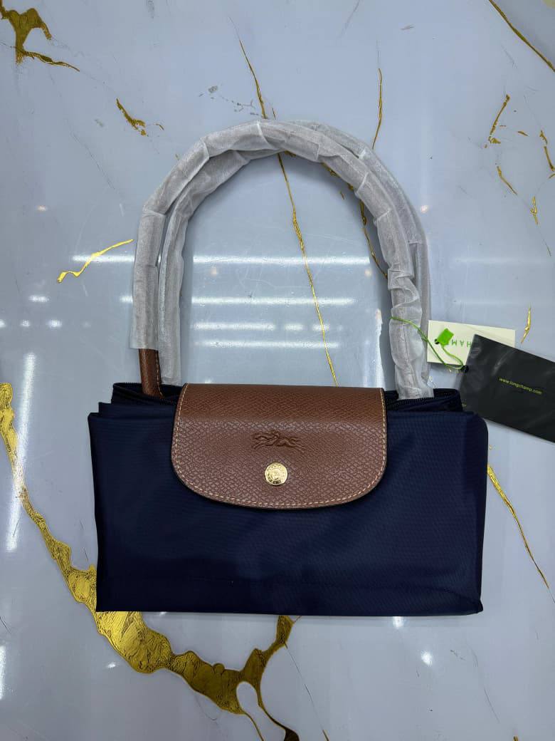 Long champ
47Cm 
75 dhs🪙🌨️
High Quality

Zain50
♥️♥️♥️