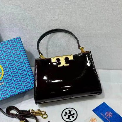TORY BURCH NEW CAME GOOD QUALITY 
WITH BOX 
95 dhs✅

Zain295
♥️♥️♥️