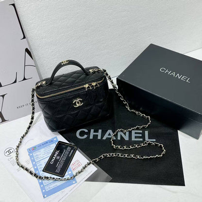 Chanel

withbox 
🎁🎁🎁

100 dhs❣️

Zain143
♥️♥️♥️