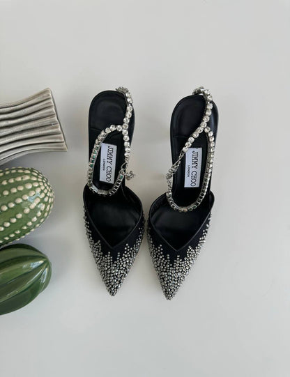 NEW jimmy choo
*Super master quality*
*Size 36 to 41*
450 dhs🇦🇪

Zain113
♥️♥️♥️