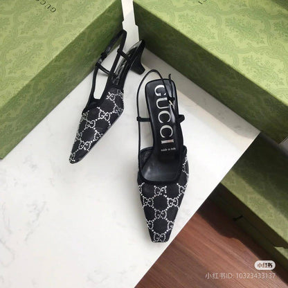 GUCCI
GOOD QUALITY 
105 dhs🪙🌺
Size 36 TO 41

Zain40
♥️♥️♥️
