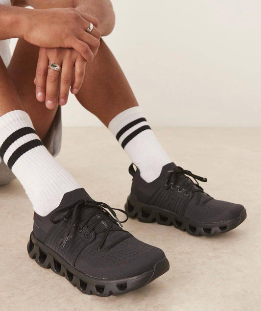On Running Cloudswift 4 Black Eclipse，Size 36-45 ，
230 dhs👑

Zain18
♥️♥️♥️