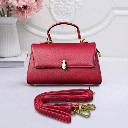 Bvlgari
High quality 
With box 
110 dhs🇦🇪🇦🇪

Zain136
♥️♥️♥️