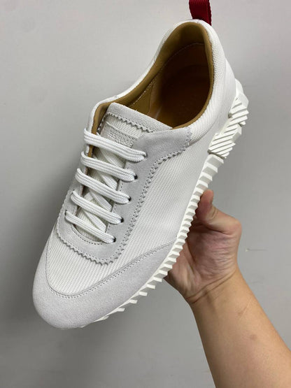 Hermes Bouncing Sneakers 🤍
40 to 45 AVAILABLE 
345 dhs✅

Zain242
♥️♥️♥️