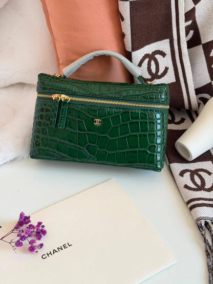 Chanel

220 dhs

Zain134
♥️♥️♥️