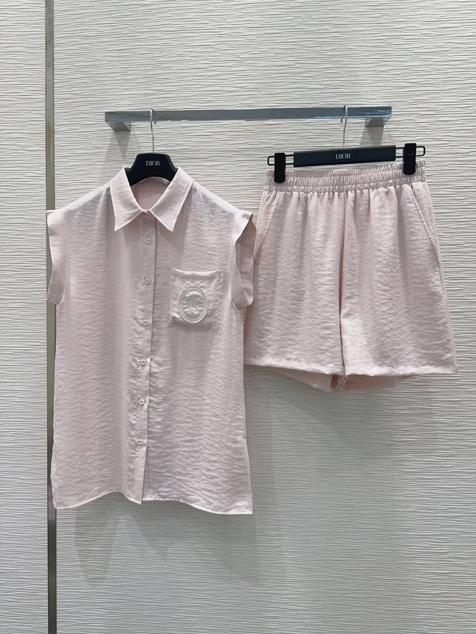 DIOR
Women’s Linen Set
Master Quality 
SML
380 dhs✅

Zain276
♥️♥️♥️