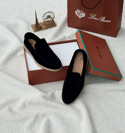 New. 
Loro piana shoes 
Mens

High quality 👌👌🧨

  Size  .  40. To 46. 

170 dhs✅

Zain80
♥️♥️♥️