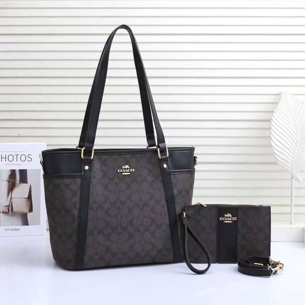 COACH 
2in1
110 dhs🪙🌨️

Zain200
♥️♥️♥️