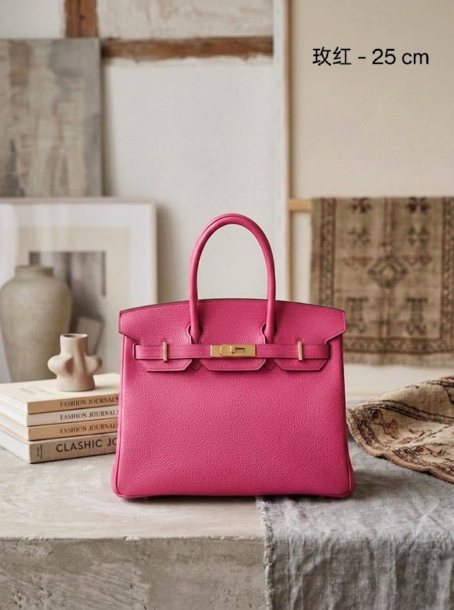 HERMES ʙɪʀᴋɪɴs
ᴛᴏɢᴏ ʟᴇᴀᴛʜᴇʀ ᴍᴀᴛᴇʀɪᴀʟ
ɢᴏʟᴅ ʜᴀʀᴅᴡᴀʀᴇ
ᴡɪᴛʜ ʟᴏɴɢ ʙᴇʟᴛ sᴛʀᴀᴘ
sɪᴢᴇ : 25 cm

110 dhs✅

Zain31
♥️♥️♥️