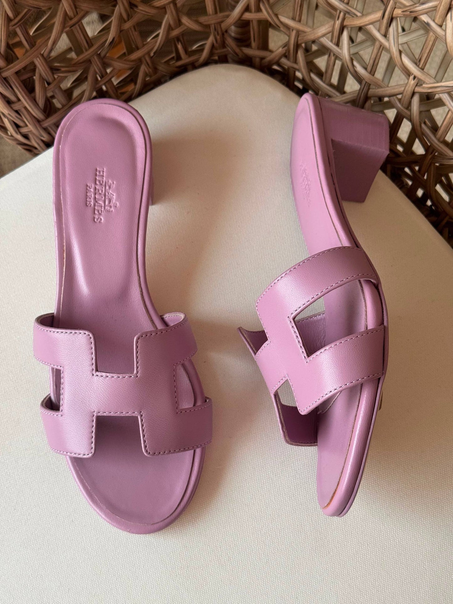 HERMES  
✨ Collection
👠 36–41
💎 Premium Quality
🔥 Super Master
450 dhs✅

Zain198
♥️♥️♥️