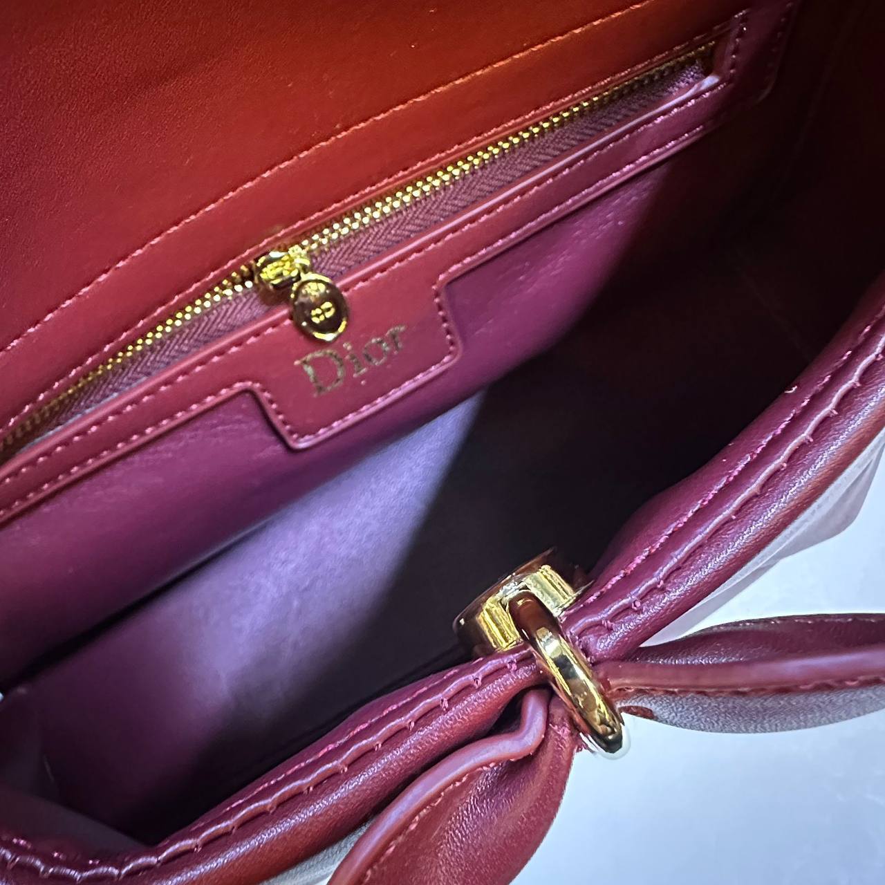 DIOR
GOOD QUALITY
110 dhs✅

Zain39
♥️♥️♥️