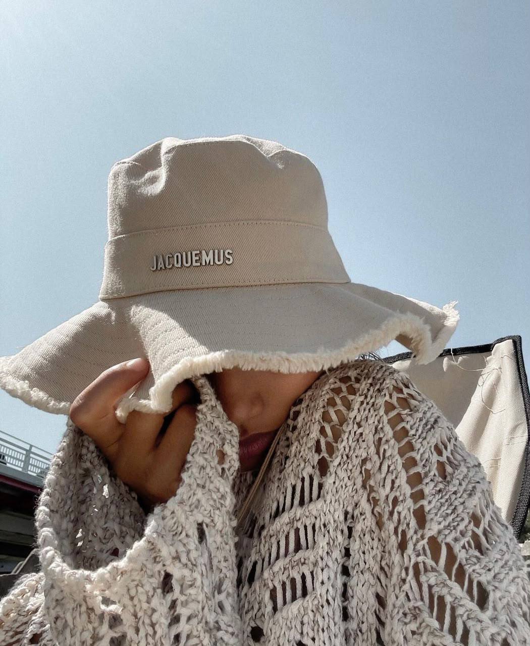 JACQUEMUS
 HATS 
230 dhs🇦🇪🇦🇪

Zain328
♥️♥️♥️