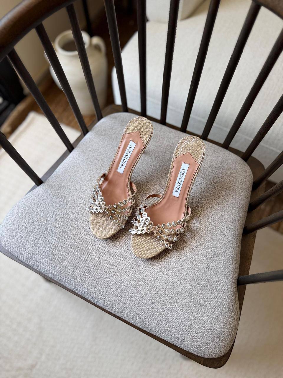 Aquazzura
𝑨𝑨𝑨 𝑸𝑼𝑨𝑳𝑰𝑻𝒀
𝑺𝑰𝒁𝑬 {35 𝒕𝒐 42}
450 dhs✅

Zain81
♥️♥️♥️