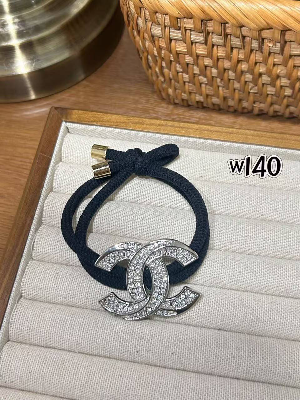 Head Accessories 😍
good quality 💯
With paper bag🛍️
50 DHS🇦🇪🇦🇪🇦🇪
With master box 📦 
60 DHS🇦🇪🇦🇪🇦🇪

Zain216
♥️♥️♥️