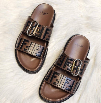 FENDI 
☘️ *SIZE  36  to 41 ☘️                                                                                                       
150 dhs✅

Zain224
♥️♥️♥️