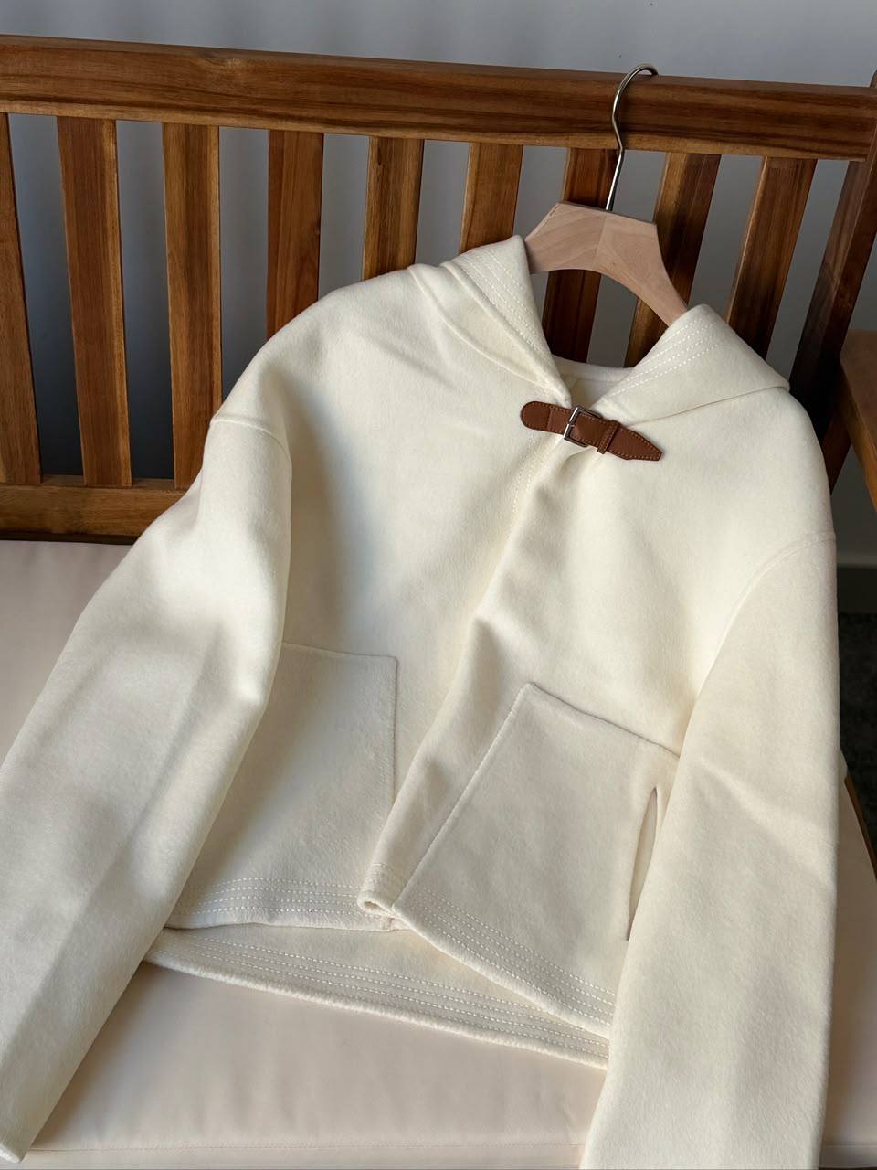 HERMES NEW 

  VIP QUALITY

     💯 CASHMERE
Size : 36-38-40-42
950 dhs🇦🇪🇦🇪🇦🇪

Zain287
♥️♥️♥️