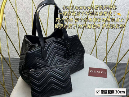 Gucci 💕💕
Master
30cm🥰 
270 dhs❣️

Zain228
♥️♥️♥️