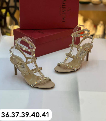 Valentino 
120 dhs🇦🇪🇦🇪

Zain80
♥️♥️♥️