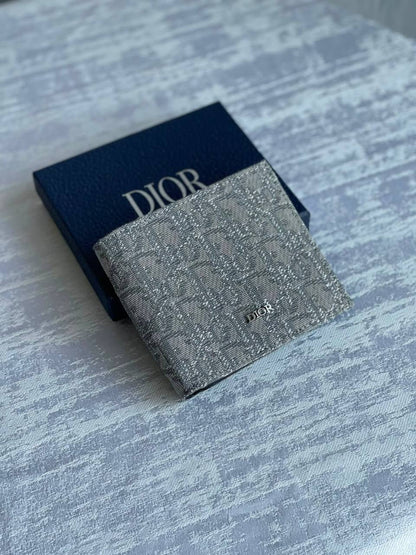 DIOR - Burberry

*Mens Wallet*
*Master Quality*

230 dhs✅

Zain179
♥️♥️♥️