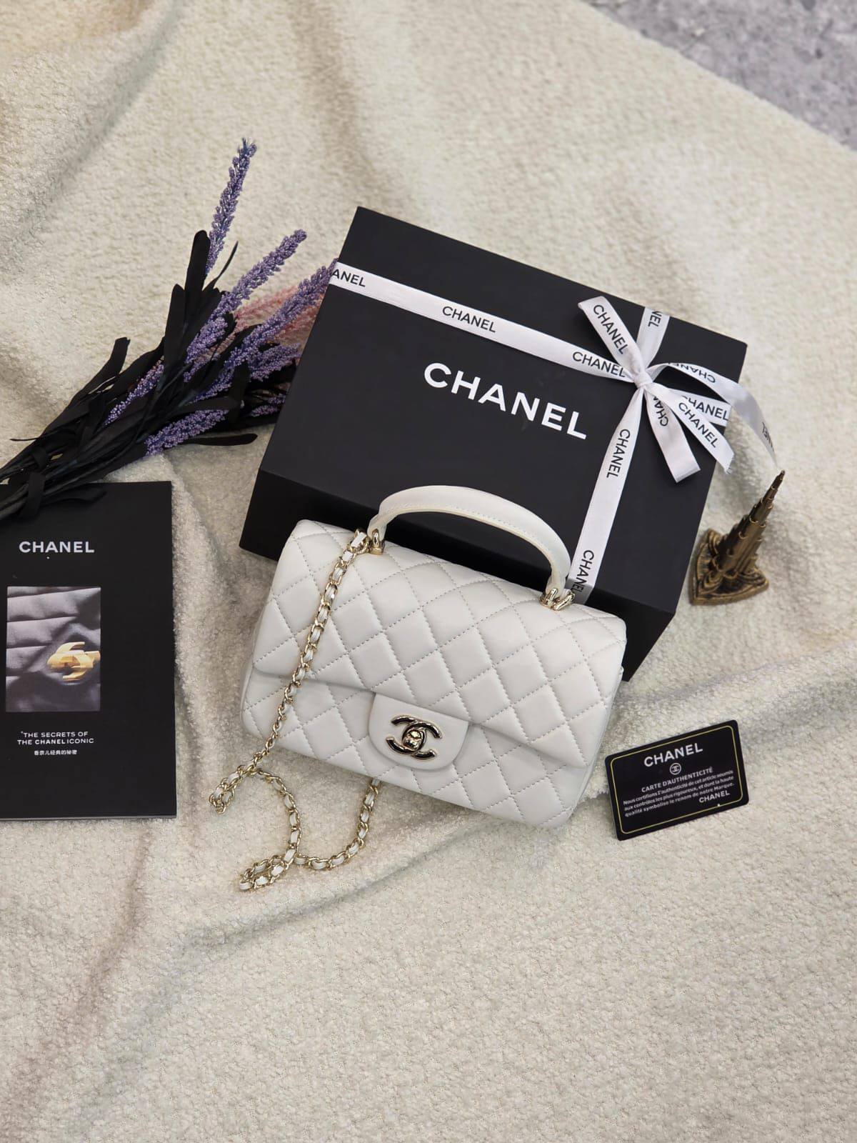 Chanel Master
           20Cm
260 dhs❣️

Zain131
♥️♥️♥️