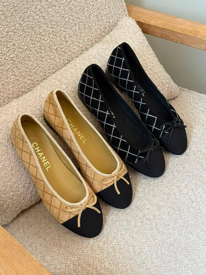 Chanel
✨ 𝐒𝐮𝐩𝐞𝐫 𝐌𝐚𝐬𝐭𝐞𝐫 𝐐𝐮𝐚𝐥𝐢𝐭𝐲
✨ 𝐀𝐯𝐚𝐢𝐥𝐚𝐛𝐥𝐞 𝐍𝐨𝐰
✨ 𝐒𝐢𝐳𝐞𝐬: 𝟑𝟔 — 𝟒𝟏
450 dhs🇦🇪🇦🇪

Zain298
♥️♥️♥️