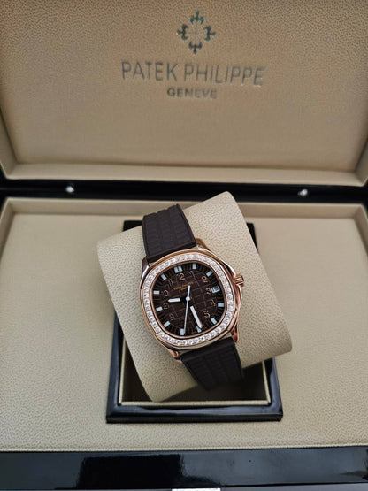 PATEK PHILIPPE
( WOMEN )
Swiss Movement🇨🇭
Water Resistant 💧
Sapphire Crystal 
Super Master Quality 
With Original Box  📦🛍️
For Price 👇 WhatsApp✅
0568585901 
0507557372
0552275751 Owner Zain 👌

Zain282
♥️♥️♥️