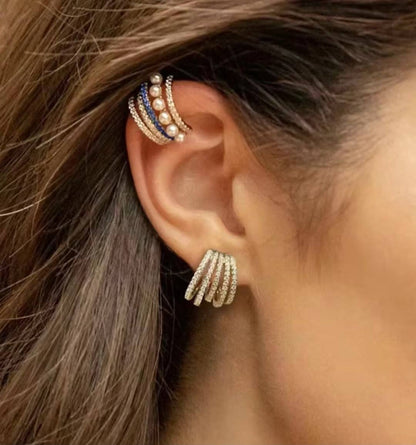 Apm 😍*
Earring 🦋
Master quality 💯
With normal boxes 🗃️ 
65 dhs🇦🇪🇦🇪

With master box 📦 
80 dhs🇦🇪🇦🇪

Zain216
♥️♥️♥️