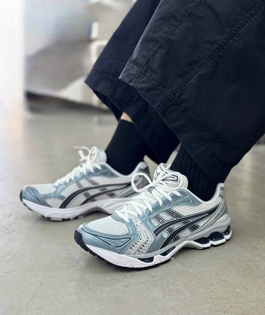 ASICS Gel-Kayano 14 White Fjord Grey，Size 36-45 ，
240 dhs💓

Zain18
♥️♥️♥️