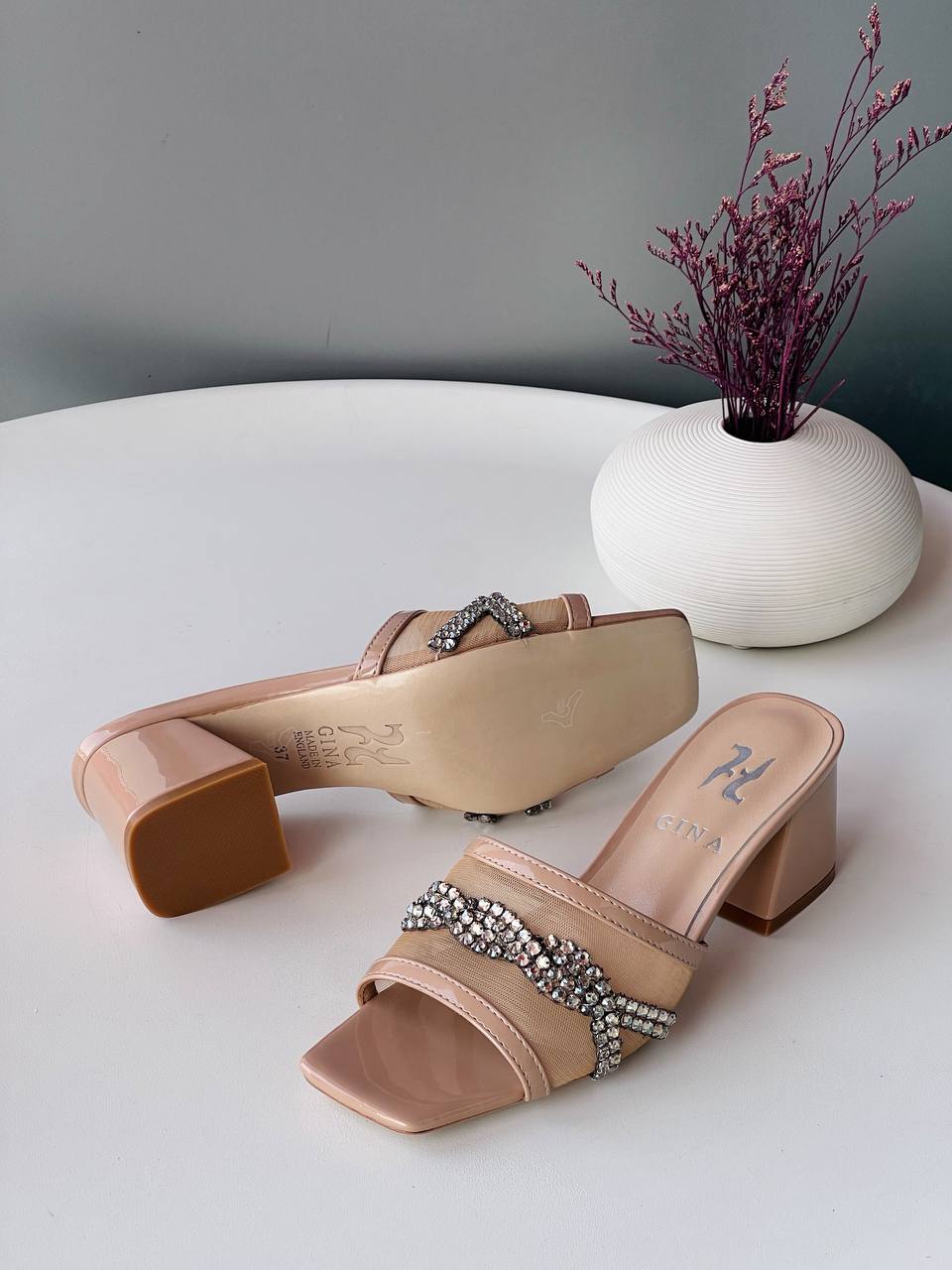 Gina 

36-41

Super master 
high quality
430 dhs🇦🇪🇦🇪

Zain176
♥️♥️♥️