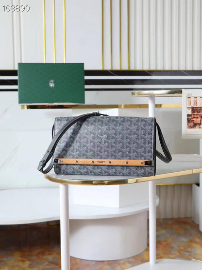 Goyard -  Master🌺
For Price 👇 WhatsApp✅
0568585901 
0507557372
0552275751 Owner Zain 👌

Zain111
♥️♥️♥️