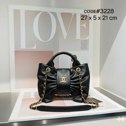 CHANEL ᴍɪɴɪ ʙᴏᴡ
sʜɪɴʏ ʟᴀᴍʙsᴋɪɴ ᴍᴀᴛᴇʀɪᴀʟ
ɢᴏʟᴅ ᴄʜᴀɪɴ ʙᴇʟᴛ sᴛʀᴀᴘ
sɪᴢᴇ : 27 cm

80 dhs✅

Zain31
♥️♥️♥️