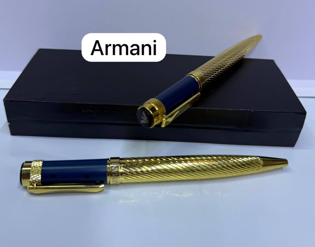 Pen
35 dhs💛 
No Box

Zain93
♥️♥️♥️
