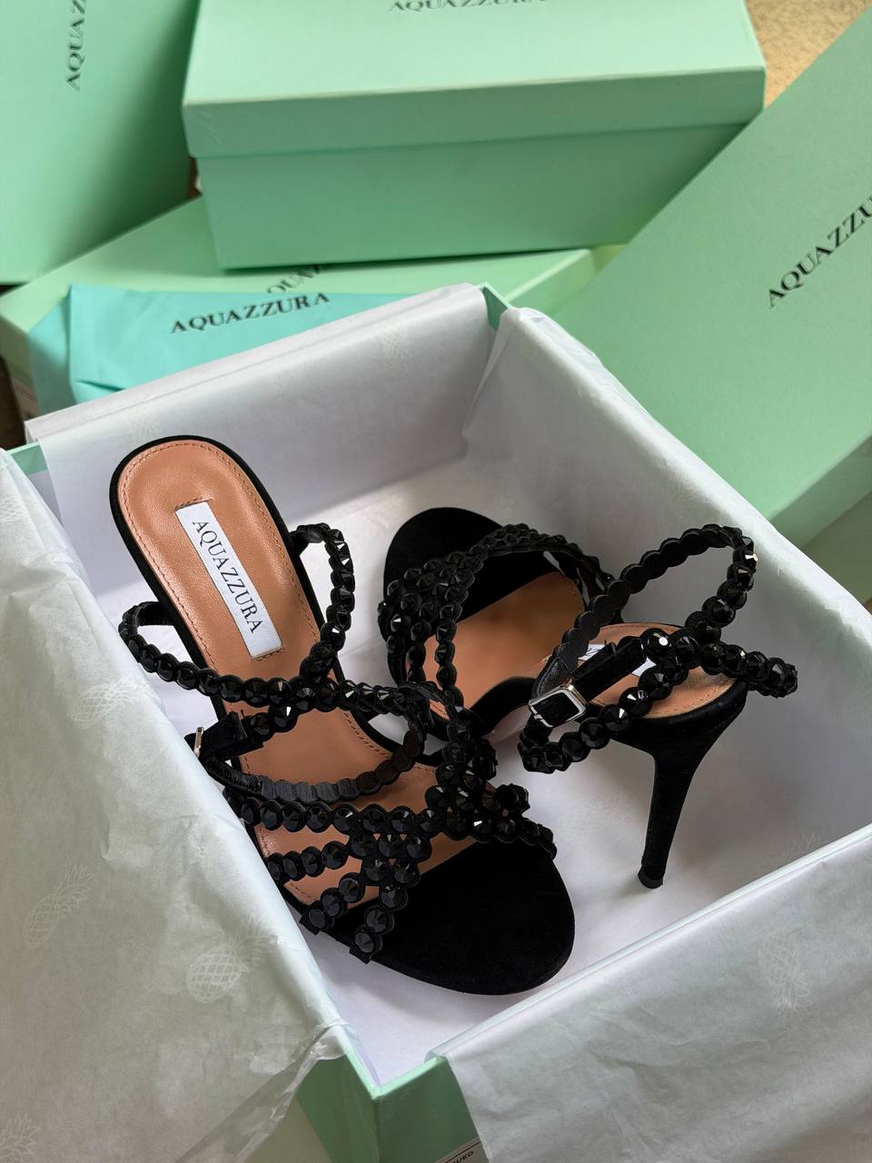 Aquazzura
𝑨𝑨𝑨 𝑸𝑼𝑨𝑳𝑰𝑻𝒀
𝑺𝑰𝒁𝑬 {35 𝒕𝒐 42}
450 dhs✅

Zain81
♥️♥️♥️