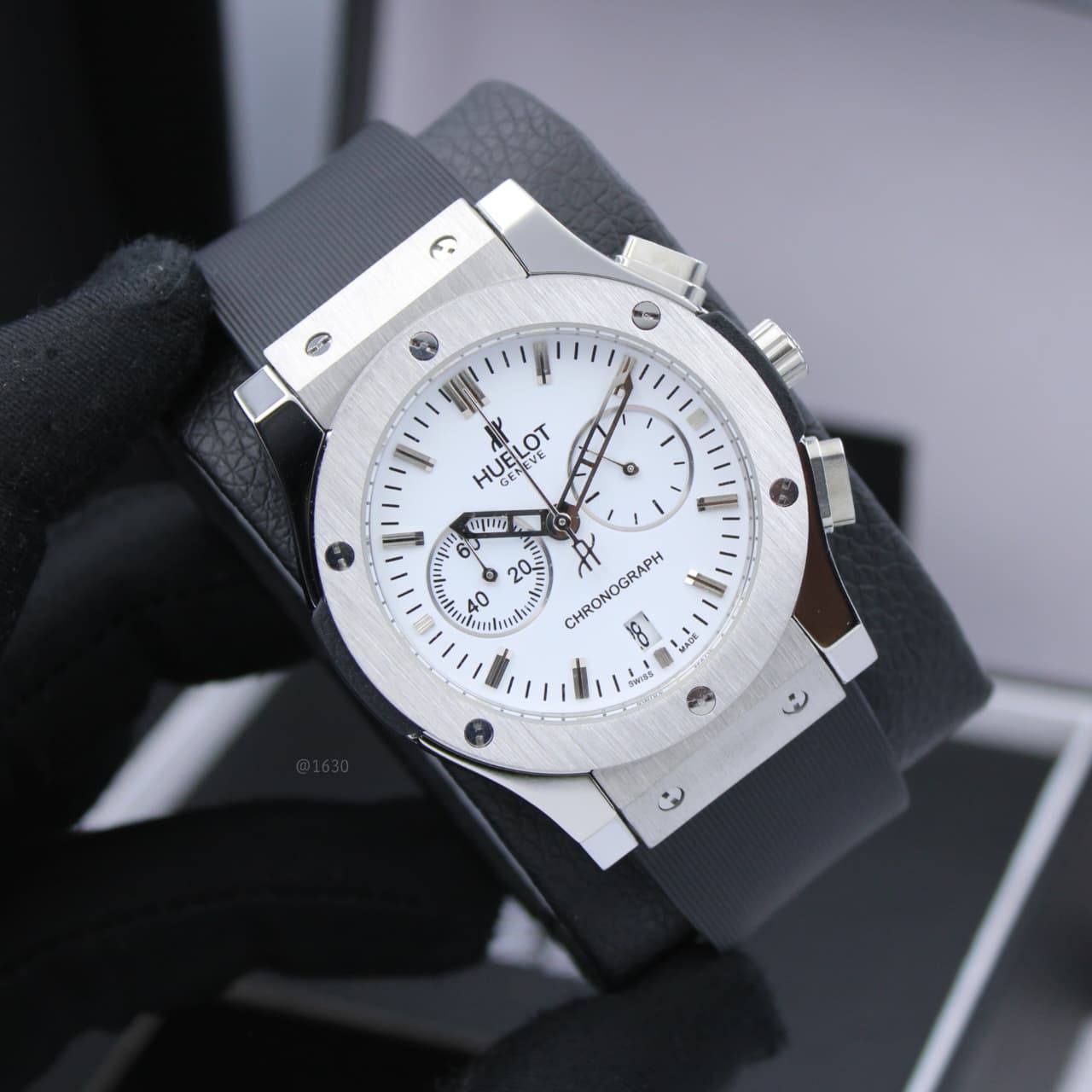 HUBLOT MEN
*STOP WATCH*
220 dhs✅

Zain304
♥️♥️♥️