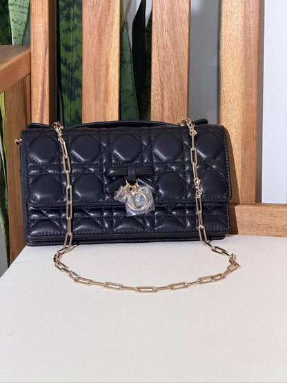 Bags
Super Master Quality ⚡️
Original Packing 🎁
Size 20&25 CM📏
For Price 👇 WhatsApp✅
0568585901 
0507557372
0552275751 Owner Zain 👌

Zain321
♥️♥️♥️