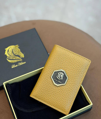 Louis Hilano wallet master quality with box and paper bag 
105 dhs🌺

Zain59
♥️♥️♥️
