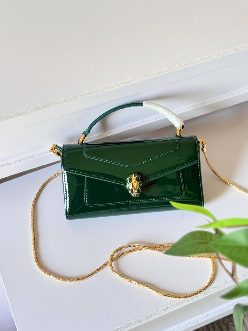 Bvlgari Master

400 dhs🗽

#with box💕💕💁‍♂️
🎁🎁🎁

Zain228